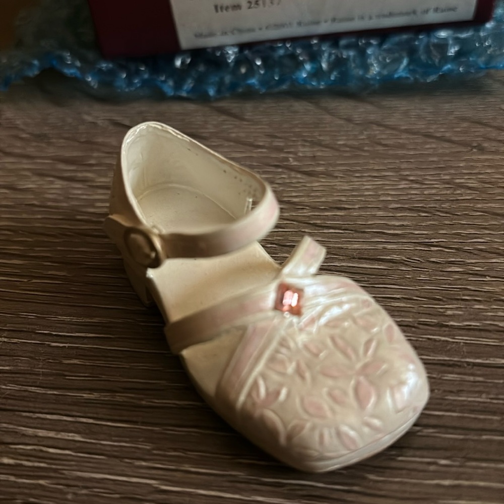 Lil’ Angel Just The Right Shoe By Raine